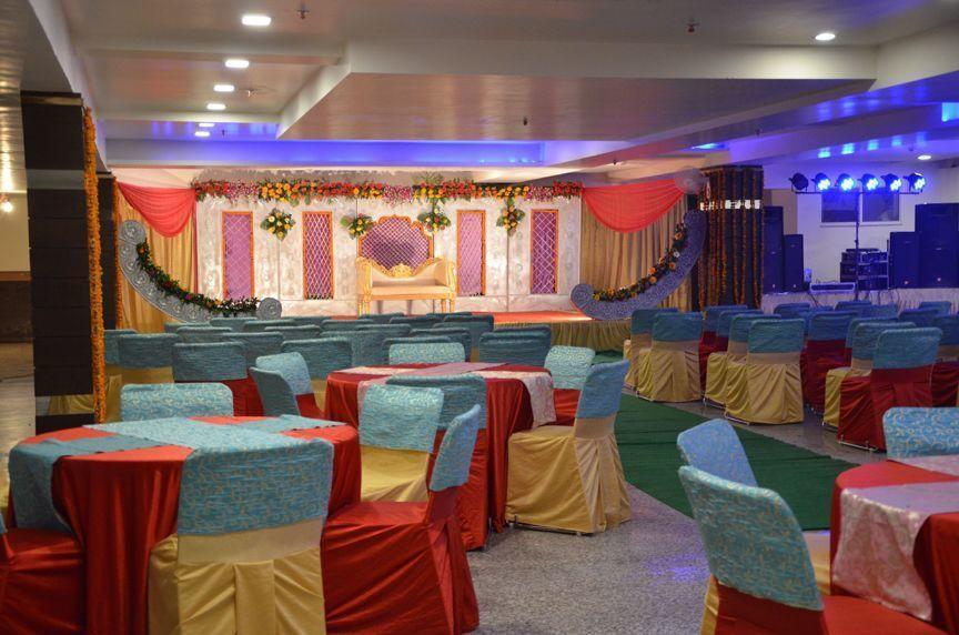 Hotel Krishna International Vrindāvan Exteriör bild