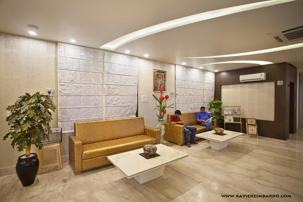 Hotel Krishna International Vrindāvan Exteriör bild