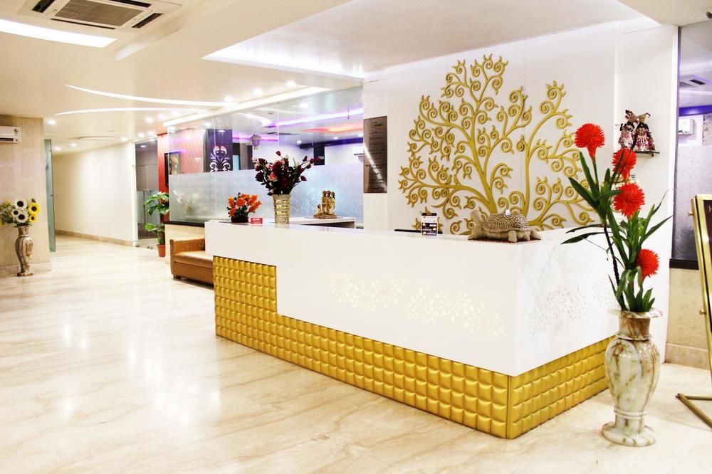 Hotel Krishna International Vrindāvan Exteriör bild