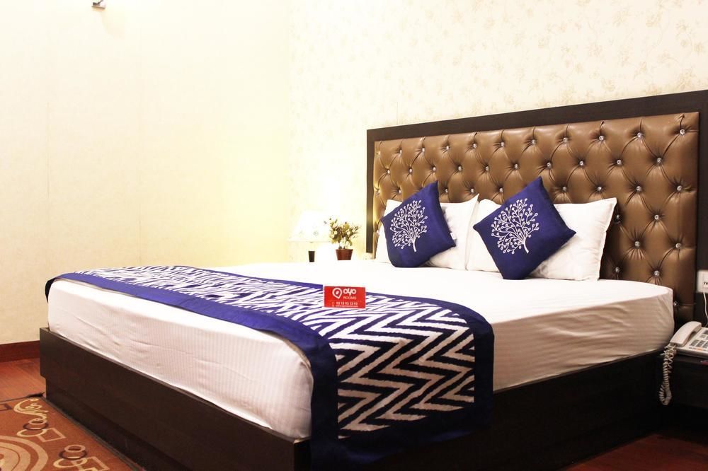 Hotel Krishna International Vrindāvan Exteriör bild