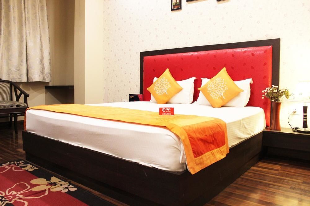 Hotel Krishna International Vrindāvan Exteriör bild